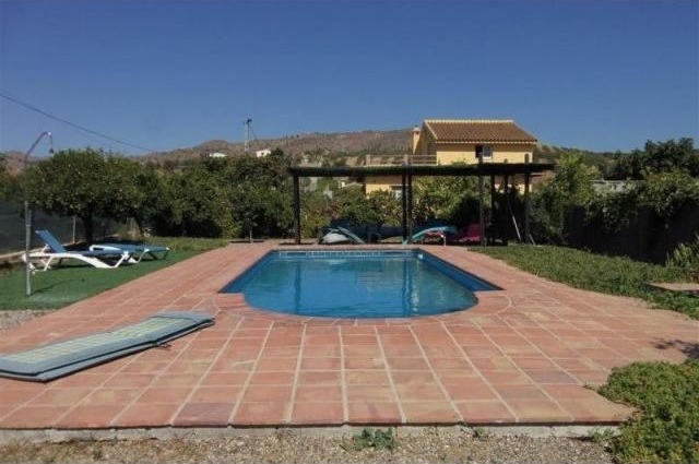Villa - 5 bedroom, 2 bathroom country.. - 2