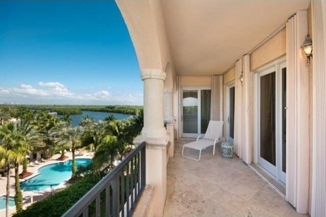 3 bedroom Flat For Sale: 13643 DEERING..
