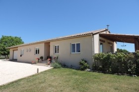 Immaculately Presented 3 Bedroom Home..