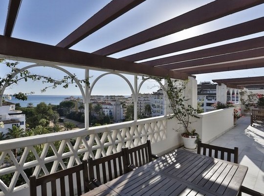 Luxury complex just a few metres from..