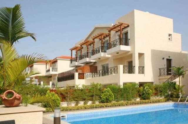 Apartment - These 2 bedroom apartments..