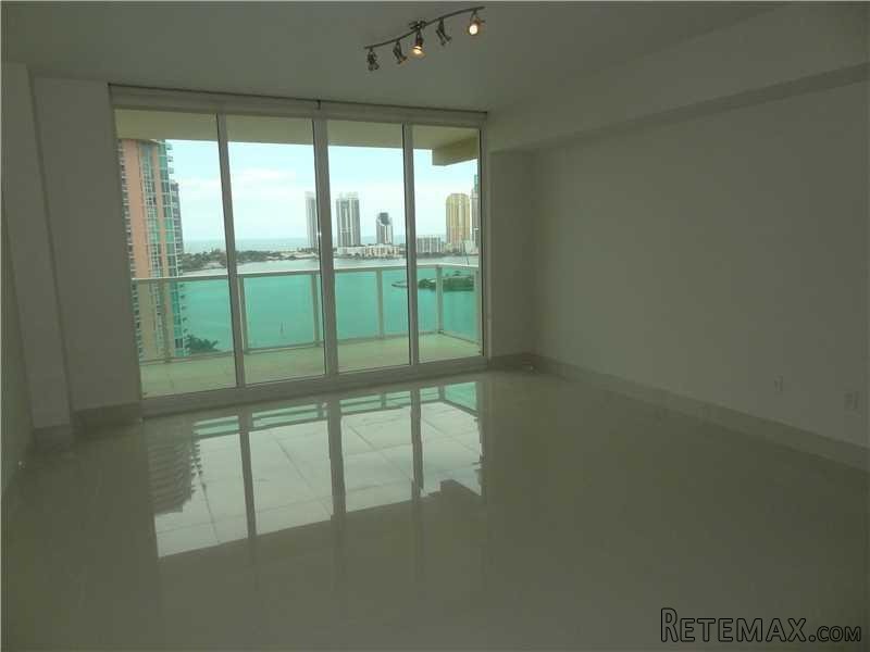 2 bedroom Flat For Sale: 3340 NE 190 ST.. - 2