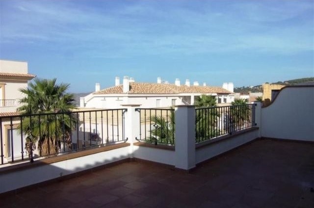 Apartment - In one of the main streets..