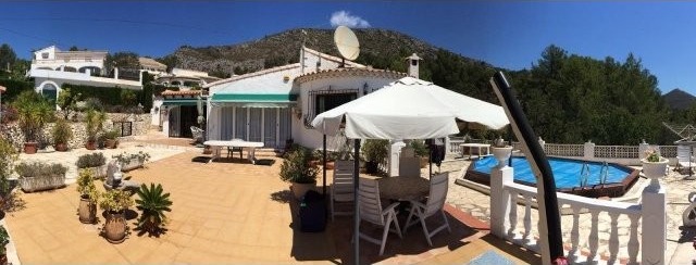 3 Bedrooms - Villa - Alicante - For Sale