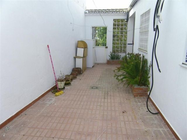Town House - A large one-level.. - 2