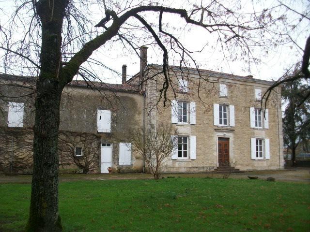 3 bedroom Character For Sale: 79210.. - 2