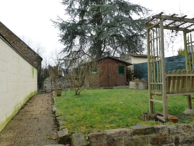 Nice House in Rural Setting