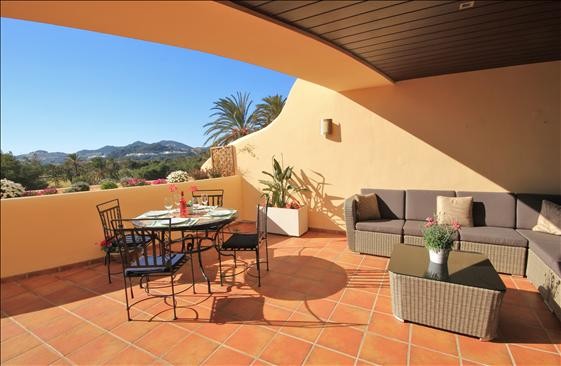 4 bedroom Apartment For Sale: La Manga.. - 2