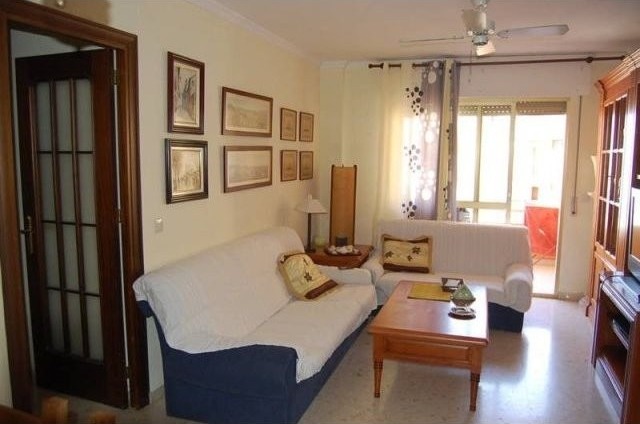 3 Bed Apartment for sale in Benalmadena.. - 2
