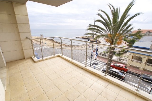 3 bedroom, 2 bathroom Apartment 100m2