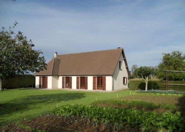 Lovely Detached House in Nice Setting