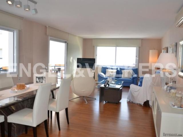 Impeccable apartment at the beach of..