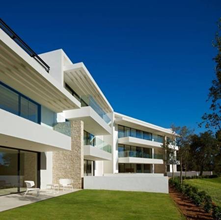 HIGH STANDING APARTMENTS AT PGA..
