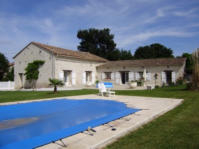 Renovated Stone House With Swimming Pool