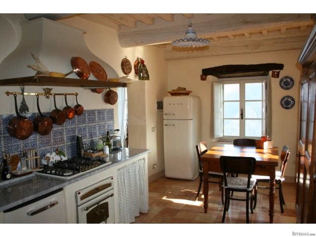 Country/farmhouse - For Sale - North of.. - 2
