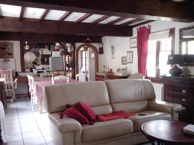 4 Bedroom Detached House For Sale - 2