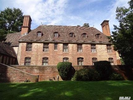 Muttontown, NY, 11545
