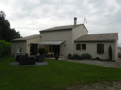 Contemporary property in Aigre - 2