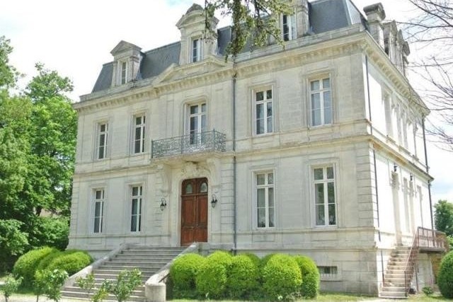 9 bedroom Castle For Sale: 16100.. - 2