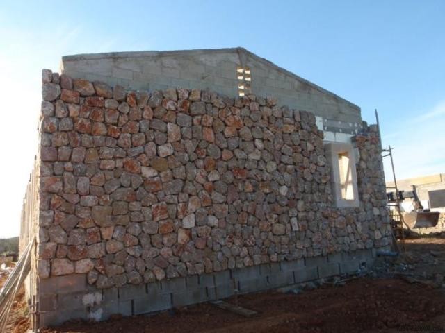 Country house under construction in.. - 2