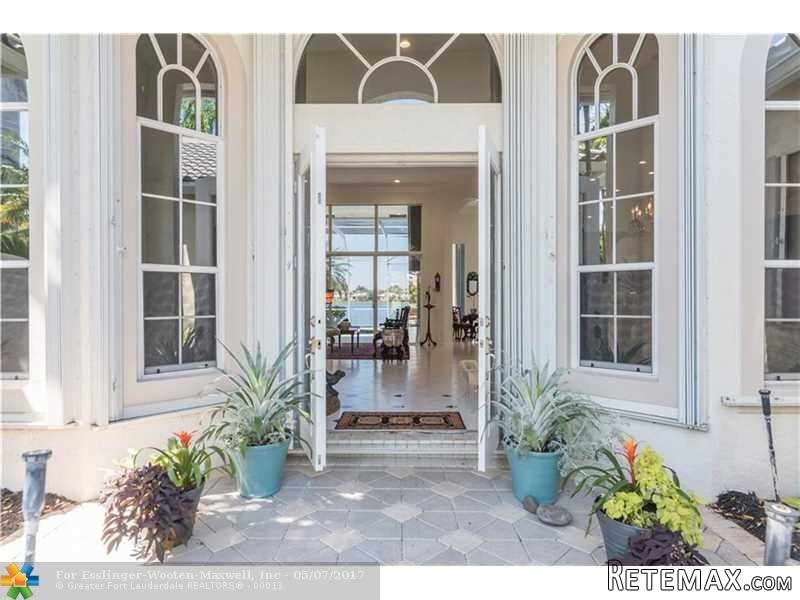 5 bedroom House For Sale: 1515 Island.. - 2