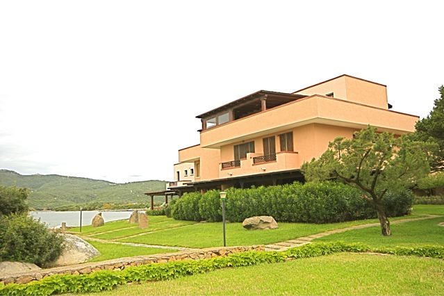 1 Bedroom - Apartment - For Sale