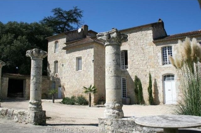 4 bedroom Manor House For Sale: 47000..