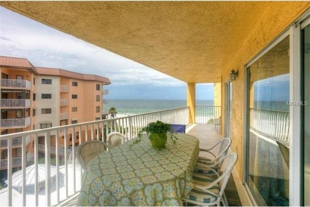 3 bedroom Property For Sale: 18500 GULF.. - 2