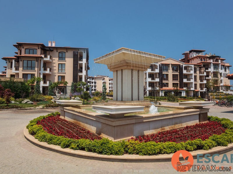 Oasis Beach Club, Lozenets