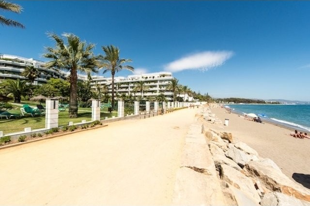 2 Bedroom Apartment For Sale In The.. - 2
