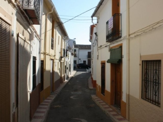 2 Bedrooms - Casa - Alicante - For Sale