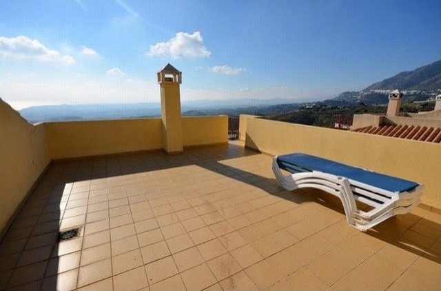 Town House - An attractive town house.. - 2