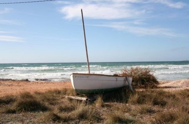 Beautiful Finca Only 10 Minutes Walking..