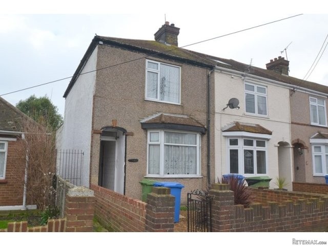2 bedroom house in Minster On Sea..