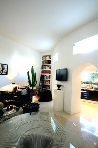 2 Bedrooms - Apartment - For Sale