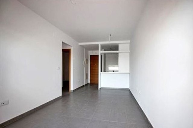 2 Bed Apartment with Garden - 2