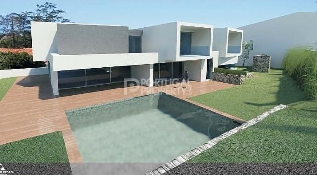 Land with approved project in Estoril