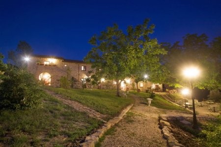 Large Property Near Assisi With 9.. - 2