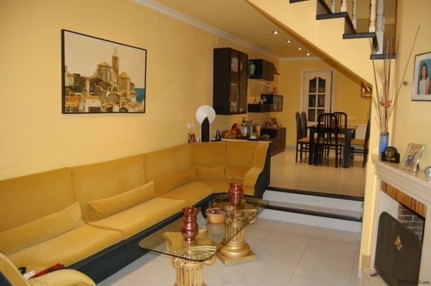 4 Bedrooms - Apartment - Girona - For..