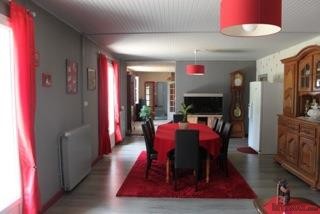 Nr Chef Boutonne - for sale : large 6.. - 2