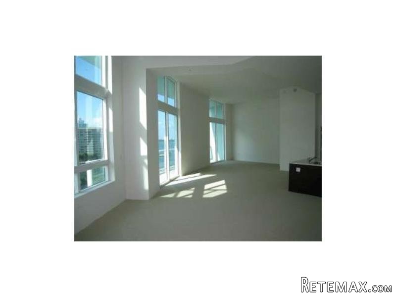 1900 North Bayshore Dr, Unit 909.. - 2