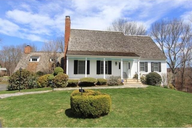 3 bedroom Residence For Sale: Waccabuc..