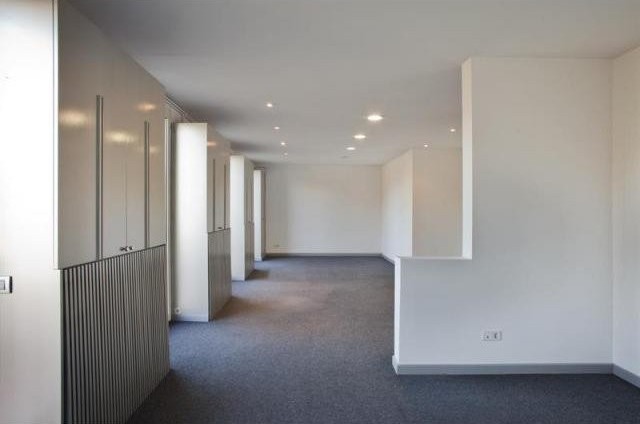 3 bedroom Flat For Sale: BARCELONA.. - 2