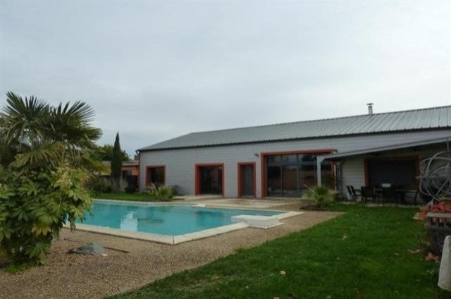 4 bedroom Villa For Sale: 79000 NIORT - 2