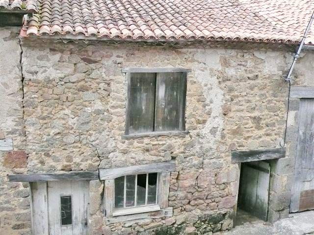 Barn With Ancient Accommodation In..