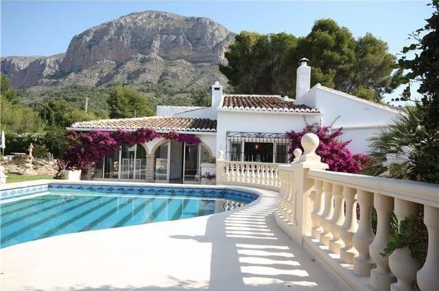Villa for sale in Javea