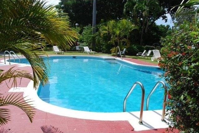 2 bedroom Property For Sale: Banyan..