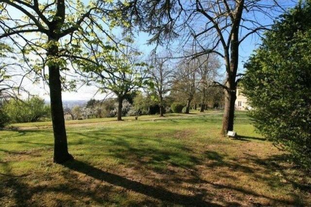 9 bedroom House For Sale: 33000 BORDEAUX - 2