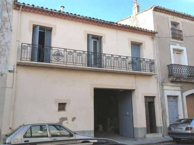 House In St. Thibery, France - 2