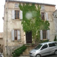 Charming Renovated Village House - 2